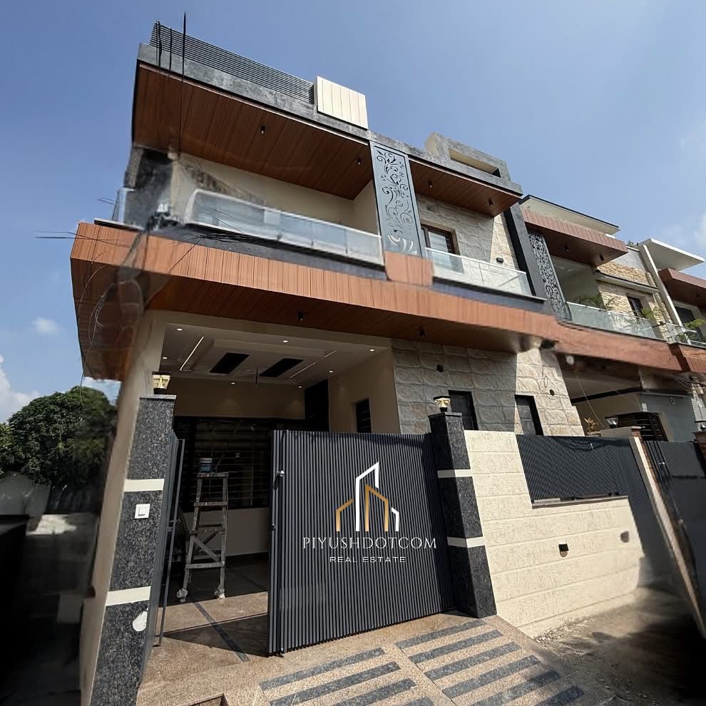 157 Gaj kothi for sale