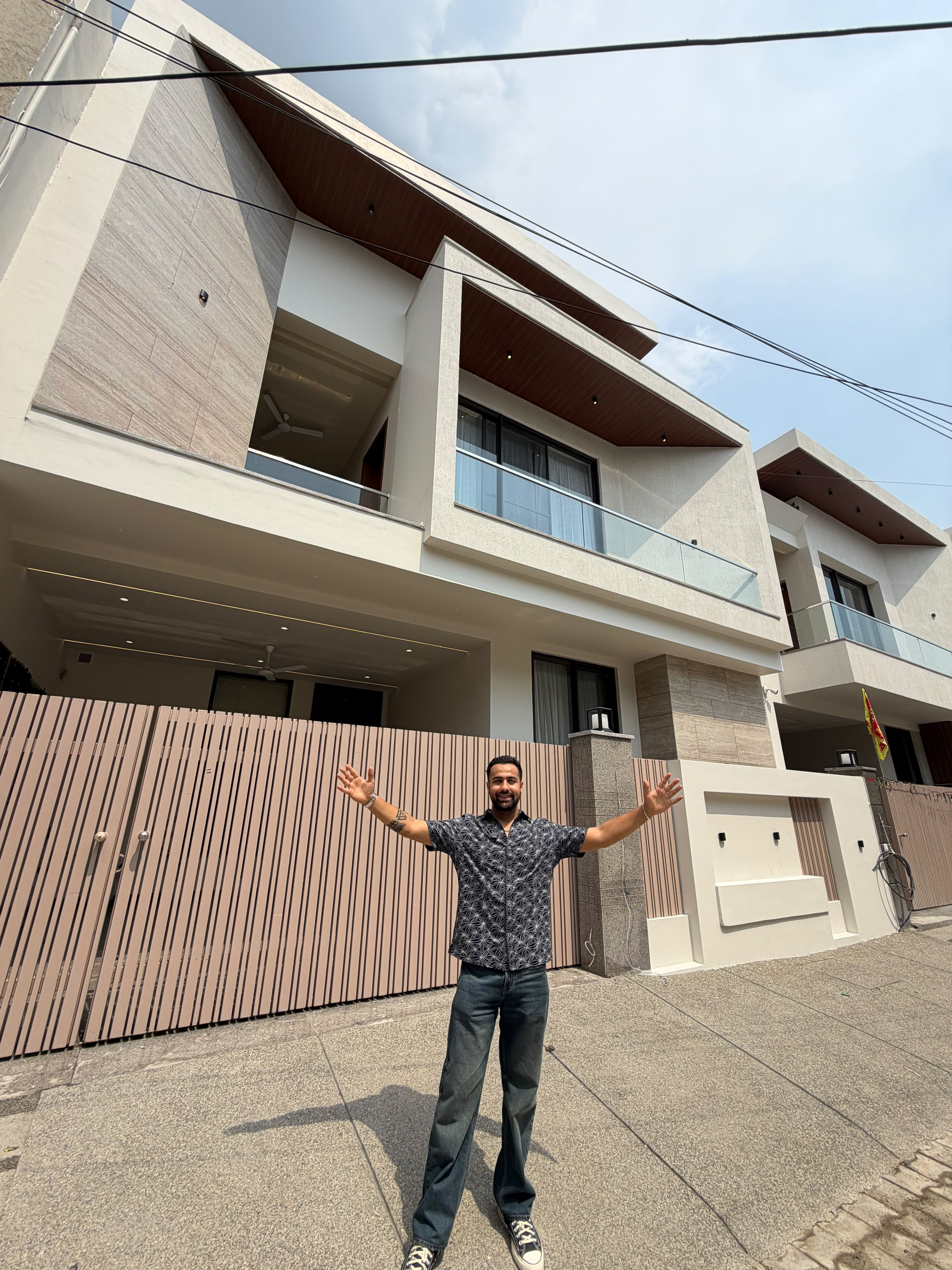278 Gaj ,west facing ,33*74 size , 4+1 theatre room , Vastu friendly , fully furnished house for sale in Ludhiana